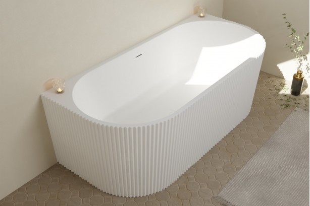 HARÈS white wall-mounted bathtub - top view