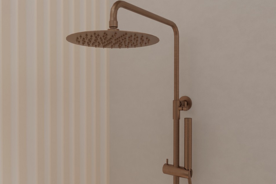 Hanaé shower column in brushed copper - side view