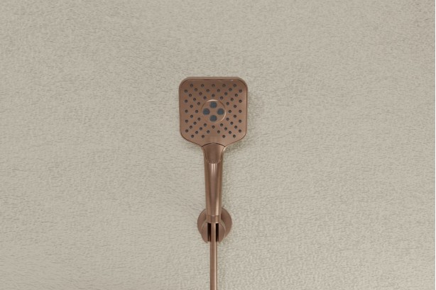 Hanaé hand shower in brushed copper - side view